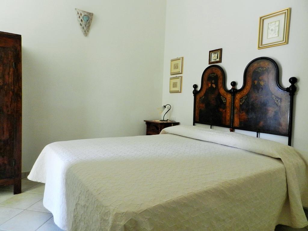 Bed and Breakfast Chicchiritanos Monti Номер фото